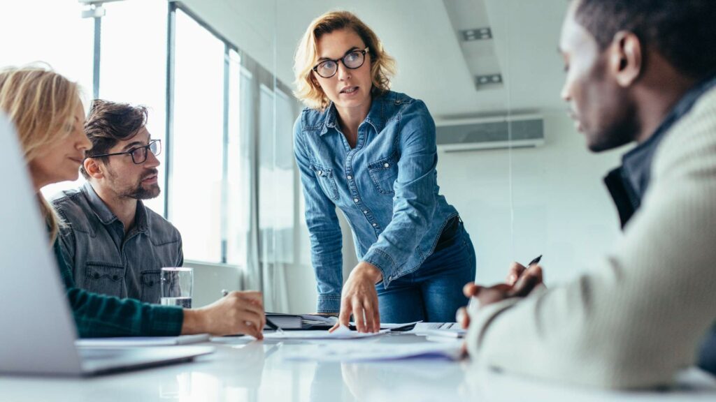 Meilleur CRM 2025 : Comparatif Logiciel CRM pour Votre Entreprise