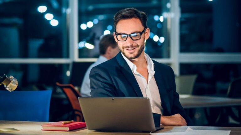 IA Gratuit 2025 : Les Meilleurs Outils d’Intelligence Artificielle Gratuits en Ligne