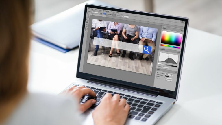 IA Retouche Photo : Outils Gratuits et Logiciels IA 2025
